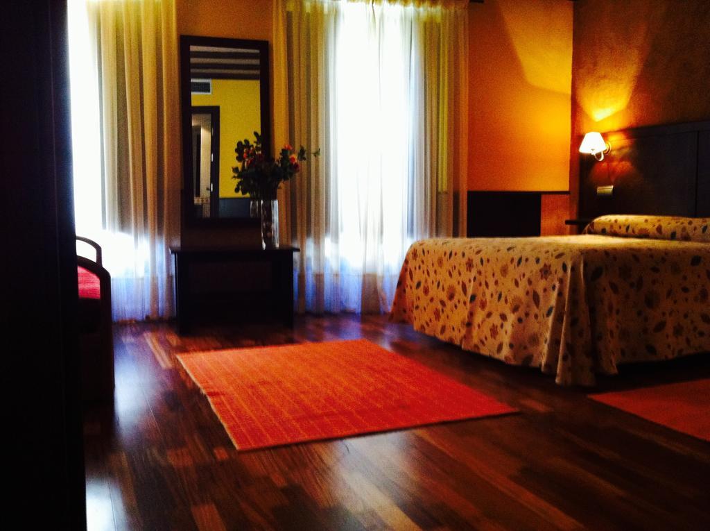 Double or Twin Room,744753268:JPEG
